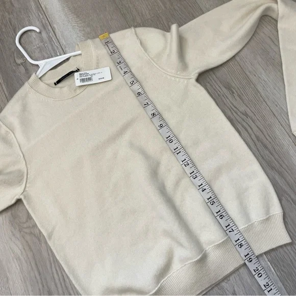 Brazeau Tricot Sweater NWT cashmere crew thumbhole knit womens Cream (small)